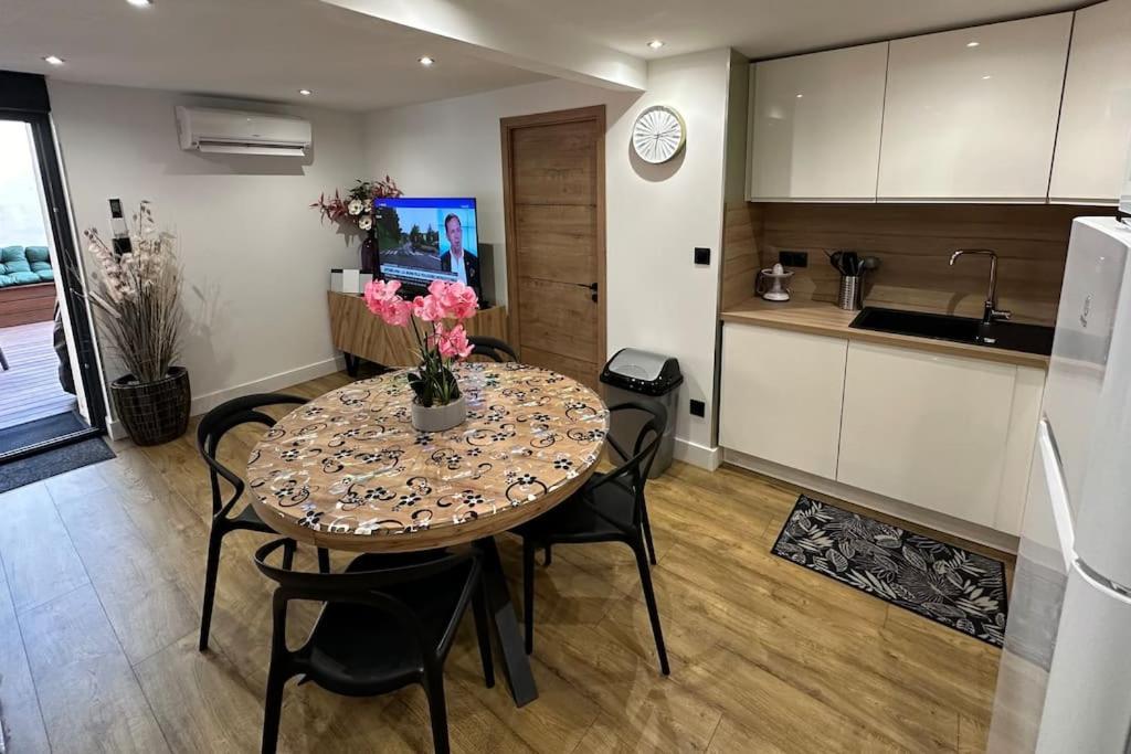 Le Briand Appartement 4Etoiles Nancy Thermal Cosy Avec Terrasse Wifi Exteriér fotografie